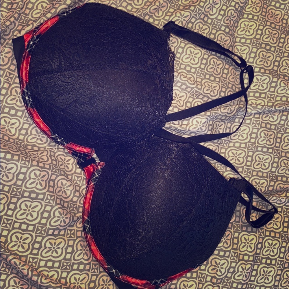 COPY - Victoria Secret bombshell bra!